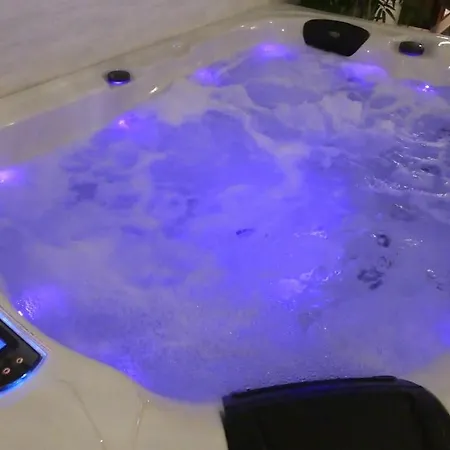 Liberty Suites / Loft 100m2 Avec Jacuzzi Privatif